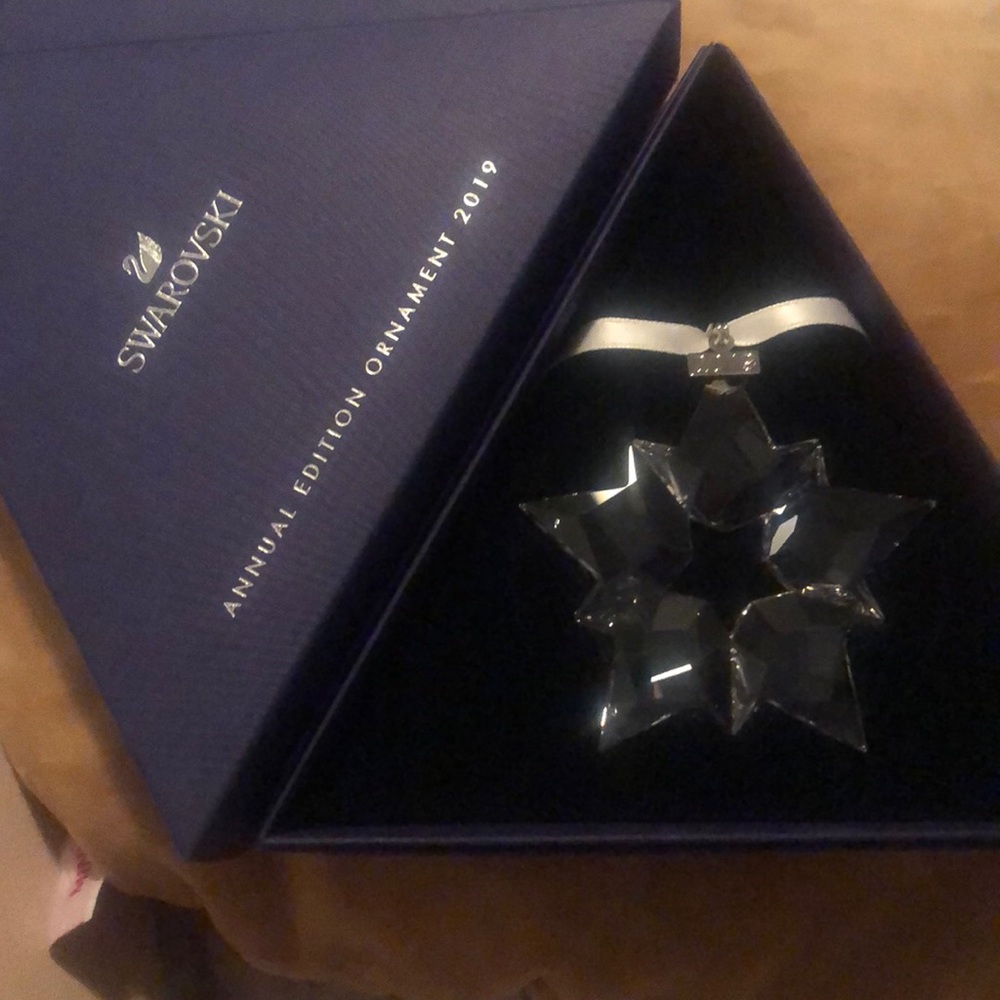 Swarovski annual ornament 2019 star crystal
